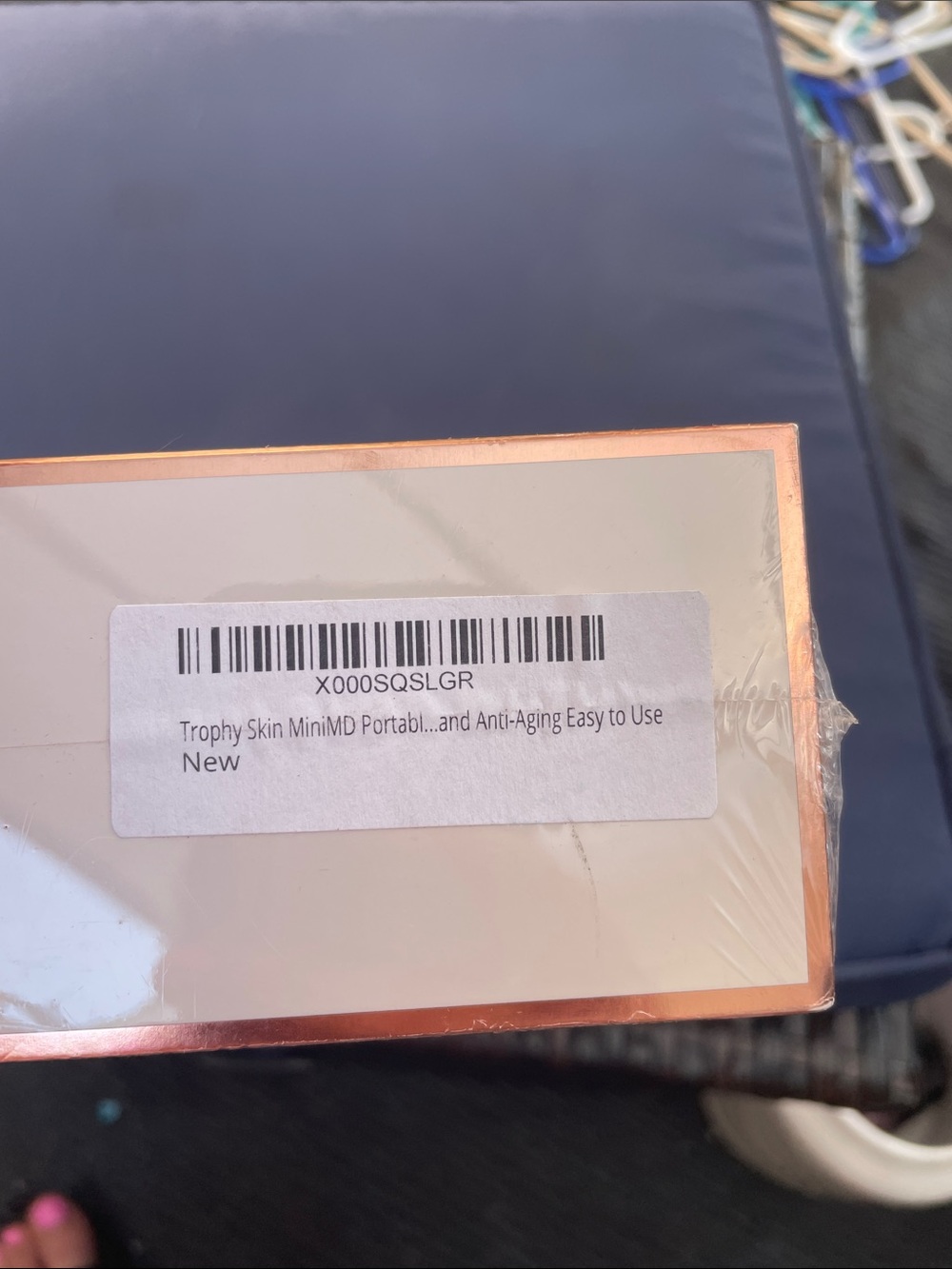 MiniMD Portable Microdermabrasion Device - White & Rose Gold, New in Box - Picture 3 of 3